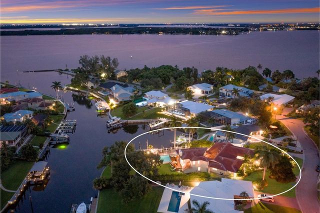 7208 19TH AVENUE NW, Bradenton, FL 34209
