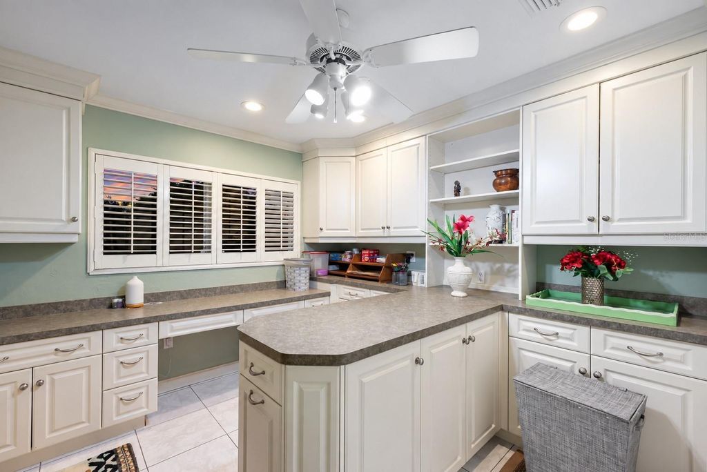 Image 50 of property listing at 7208 19TH AVENUE NW, Bradenton, FL 34209