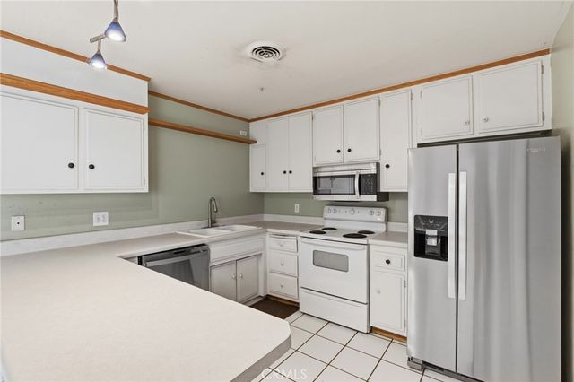 222 Marywood, Claremont, CA 91711