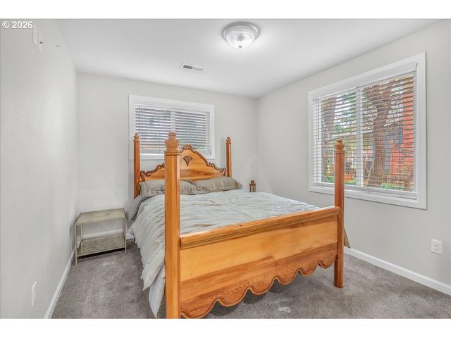 1461 Ne 12TH Ave, Hillsboro, OR 97124