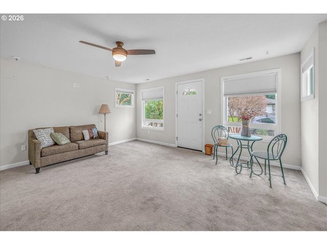 1461 Ne 12TH Ave, Hillsboro, OR 97124