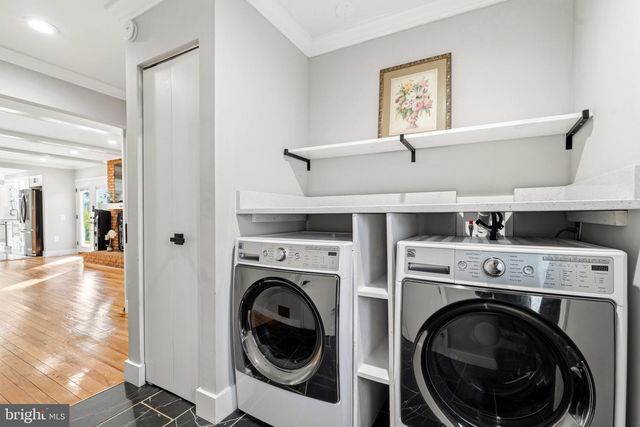 8701 LOCHAVEN DR, Gaithersburg, MD 20882
