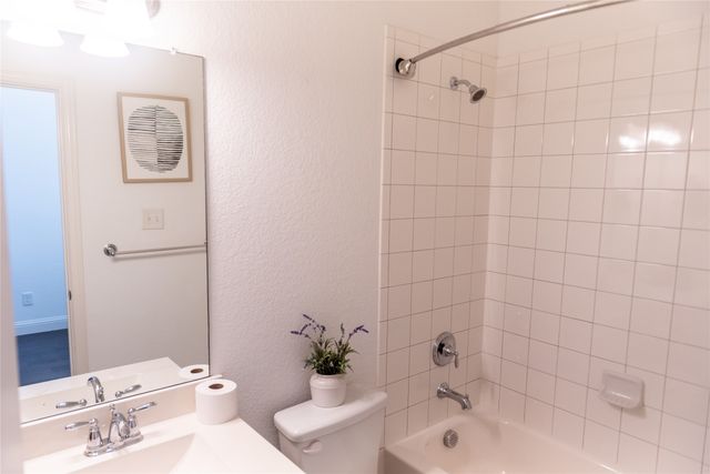 1000 Hoxton Road, Forney, TX 75126