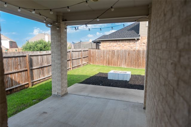 1000 Hoxton Road, Forney, TX 75126