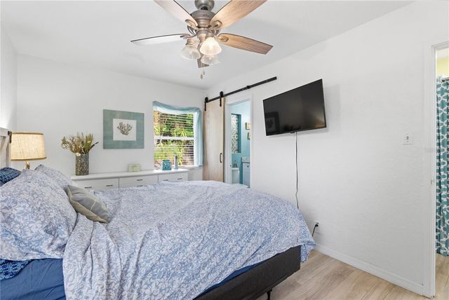 1249 ESSEX DRIVE N, St Petersburg, FL 33710