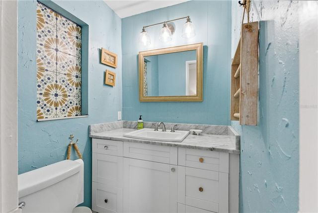 1249 ESSEX DRIVE N, St Petersburg, FL 33710