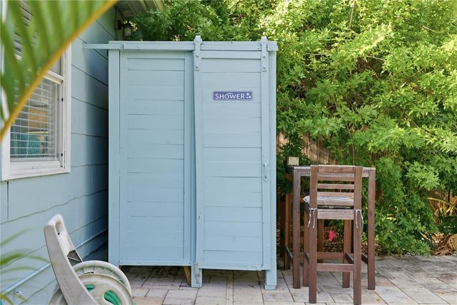 1249 ESSEX DRIVE N, St Petersburg, FL 33710