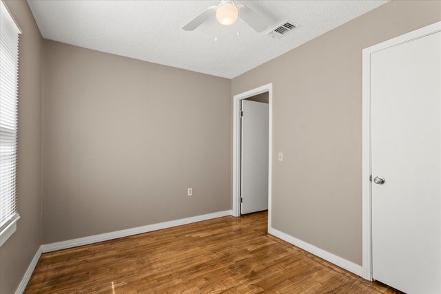 107 Hickory Street, Levelland, TX 79336