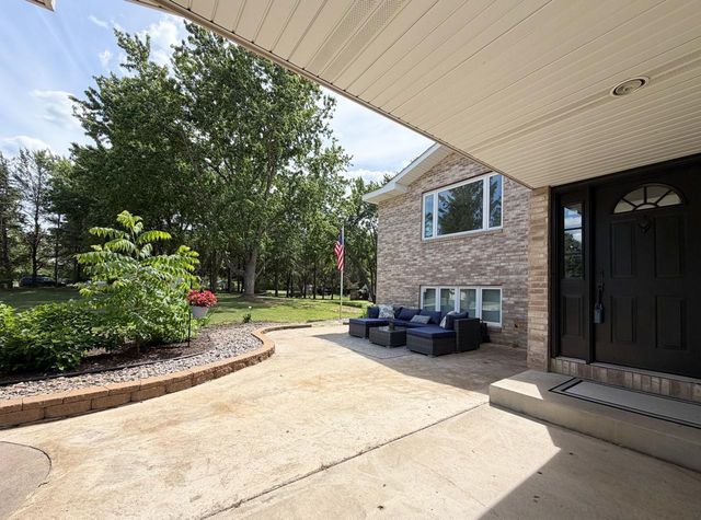 15620 Dolomite Street NW, Anoka, MN 55303