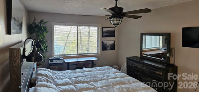 283 Tinequa Drive, Brevard, NC 28712