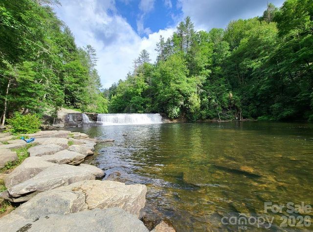 283 Tinequa Drive, Brevard, NC 28712