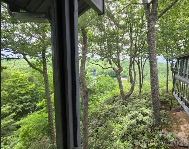 283 Tinequa Drive, Brevard, NC 28712