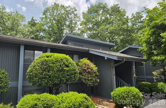 283 Tinequa Drive, Brevard, NC 28712