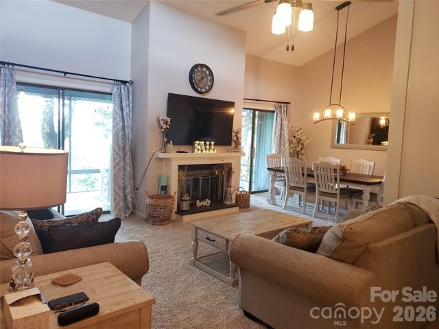 283 Tinequa Drive, Brevard, NC 28712