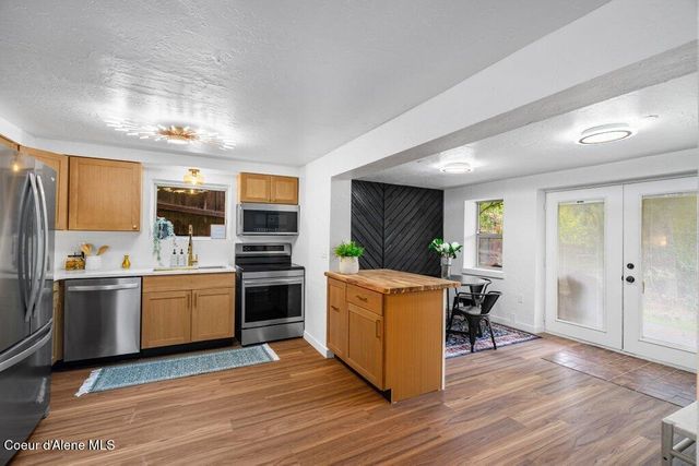 12034 N Wildwood Point RD, Hauser, ID 83854