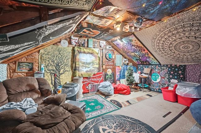 1907 Crown Avenue, Cincinnati, OH 45212