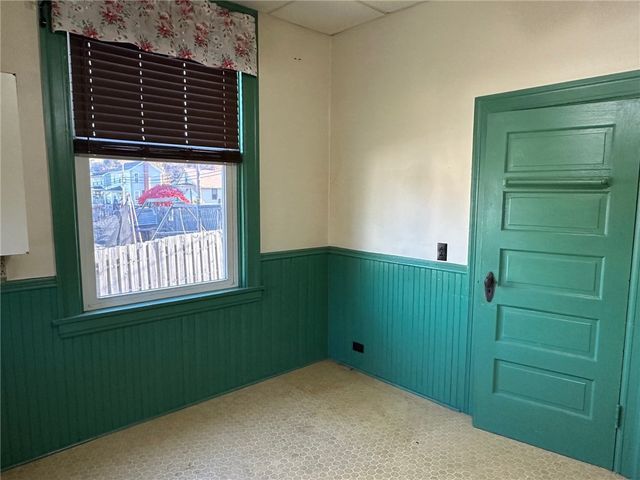 501 E 1st Ave, Derry Boro, PA 15627