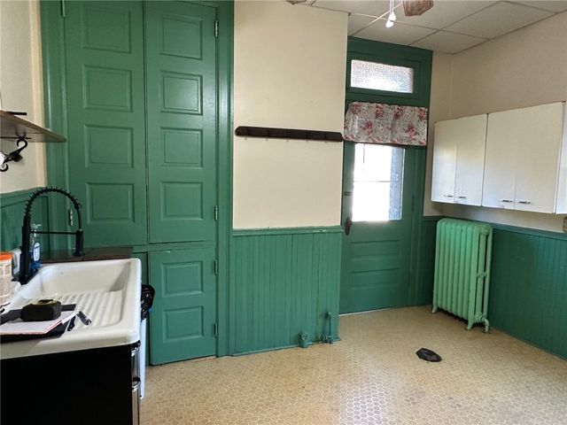 501 E 1st Ave, Derry Boro, PA 15627