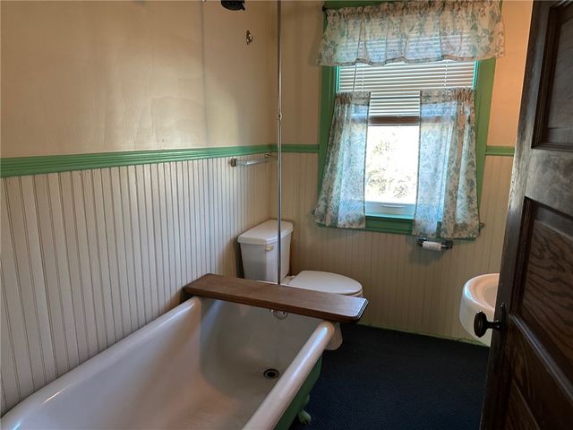 501 E 1st Ave, Derry Boro, PA 15627