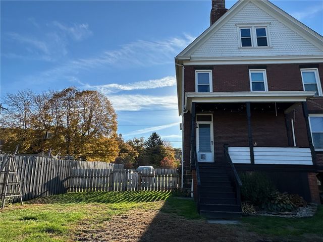 501 E 1st Ave, Derry Boro, PA 15627