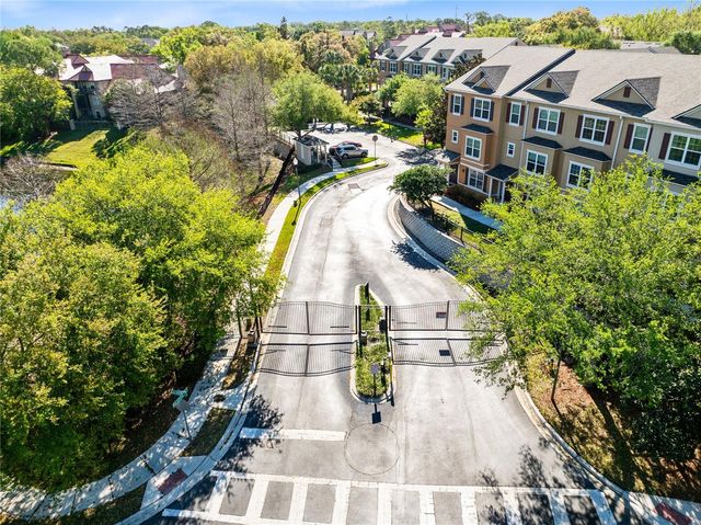 220 MAPLEBROOK DRIVE, Altamonte Springs, FL 32714