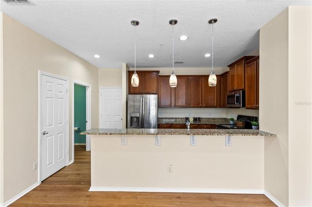 220 MAPLEBROOK DRIVE, Altamonte Springs, FL 32714