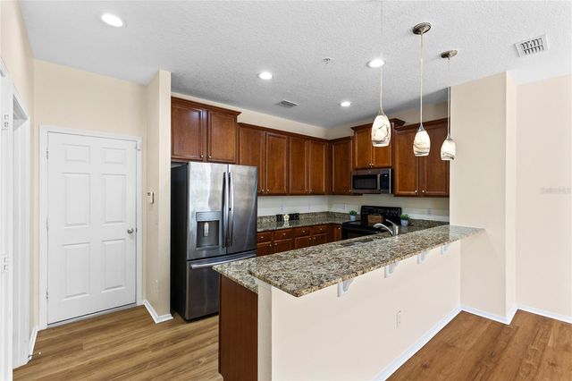 220 MAPLEBROOK DRIVE, Altamonte Springs, FL 32714