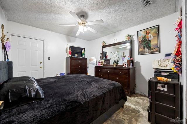 211 Ramon Private Road, Palmview, TX 78572