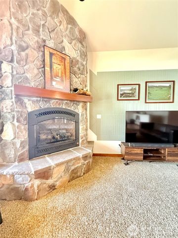 129 Robinson Canyon Road, Omak, WA 98841