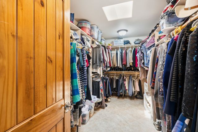 38 E Via Plaza Nueva, Santa Fe, NM 87507