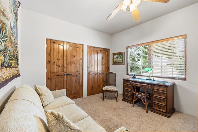 38 E Via Plaza Nueva, Santa Fe, NM 87507