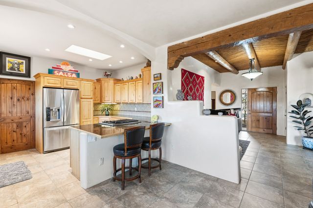 38 E Via Plaza Nueva, Santa Fe, NM 87507