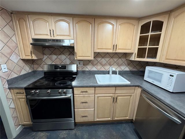 400 E COLONIAL DRIVE 108, Orlando, FL 32803