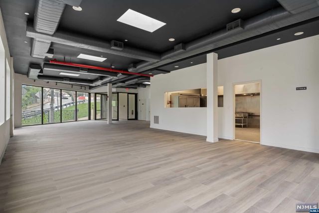 89 Main Street, Fort Lee, NJ 07024