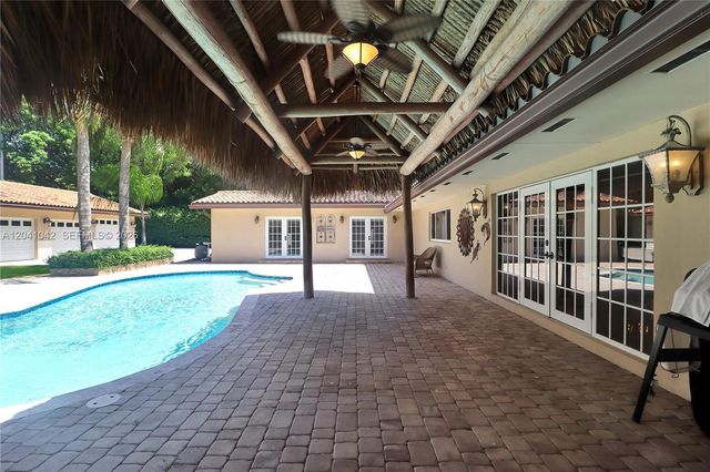 15144 SW 72nd Ct, Palmetto Bay, FL 33158