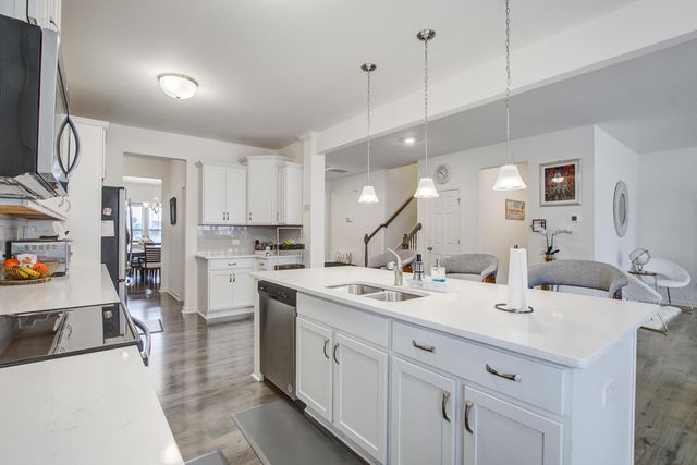 400 Snowy Plover Lane Lane, Summerville, SC 29486