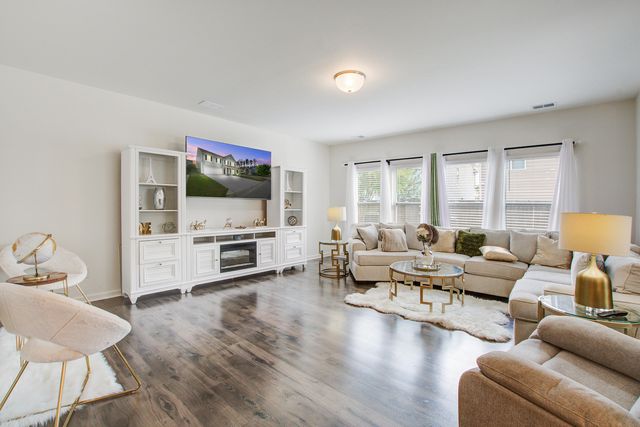 400 Snowy Plover Lane Lane, Summerville, SC 29486
