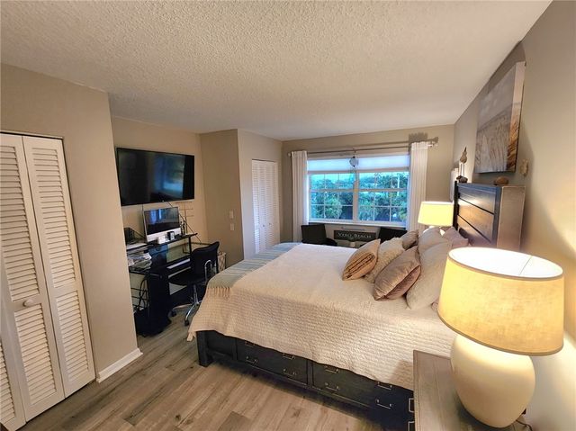 2333 Indian River Boulevard 505, Vero Beach, FL 32960