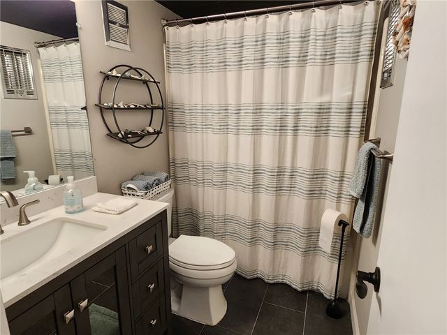 2333 Indian River Boulevard 505, Vero Beach, FL 32960