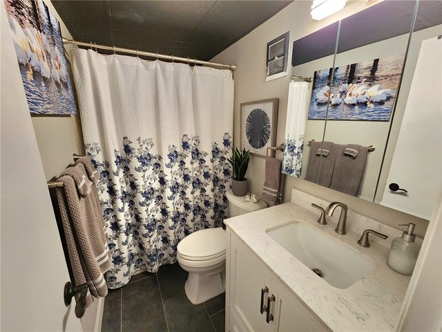 2333 Indian River Boulevard 505, Vero Beach, FL 32960