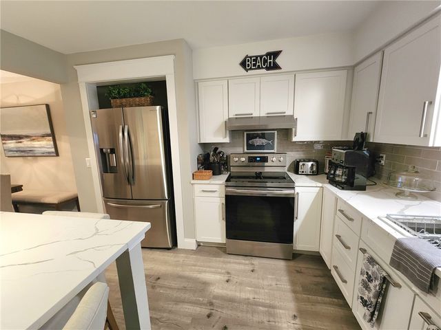 2333 Indian River Boulevard 505, Vero Beach, FL 32960