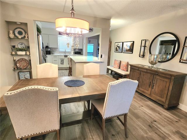 2333 Indian River Boulevard 505, Vero Beach, FL 32960