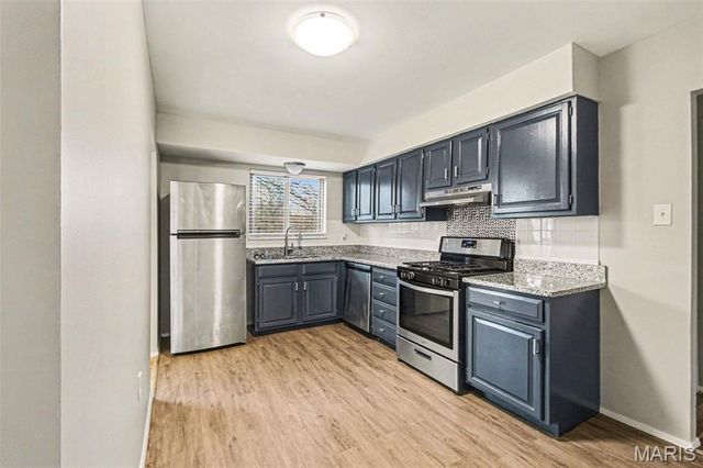 2627 SE Bruno Avenue, St Louis, MO 63114