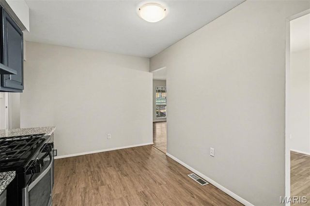 2627 SE Bruno Avenue, St Louis, MO 63114