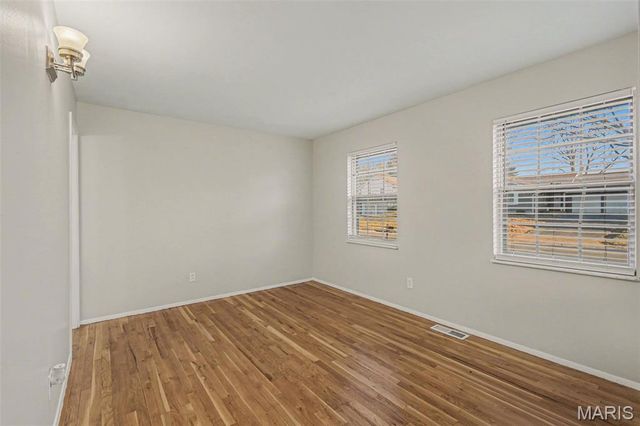 2627 SE Bruno Avenue, St Louis, MO 63114