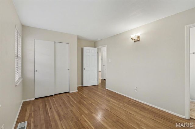 2627 SE Bruno Avenue, St Louis, MO 63114