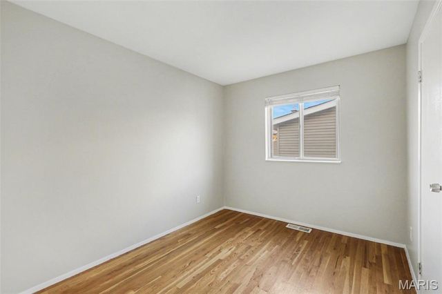 2627 SE Bruno Avenue, St Louis, MO 63114