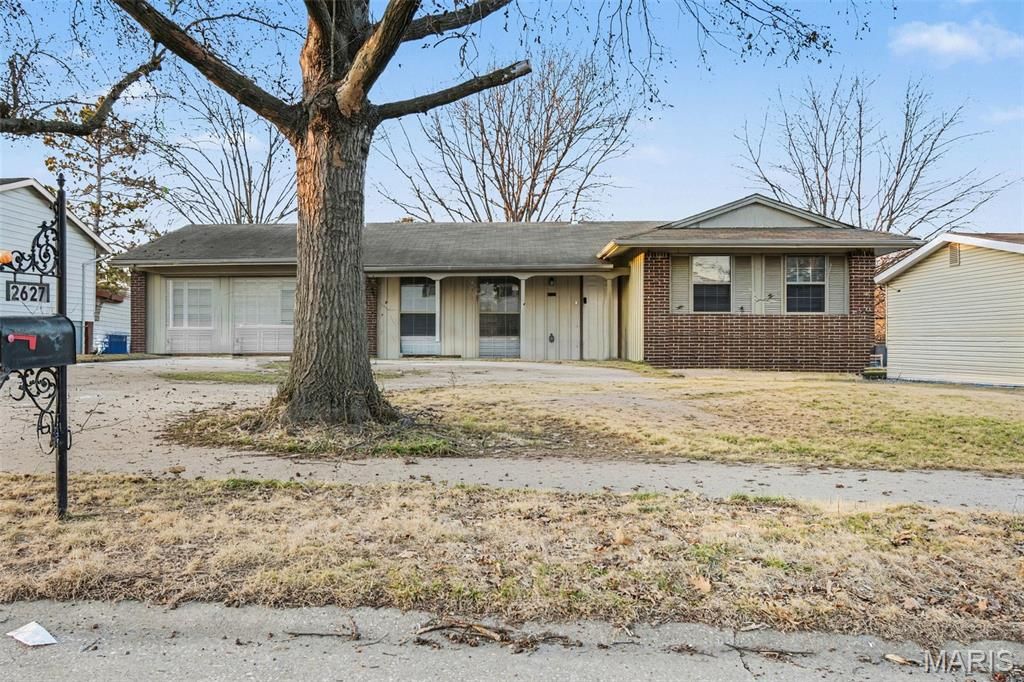 2627 SE Bruno Avenue, St Louis, MO 63114
