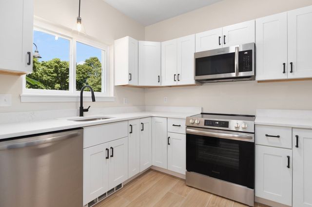 41 Fairfield Park 41, Mansfield, MA 02048