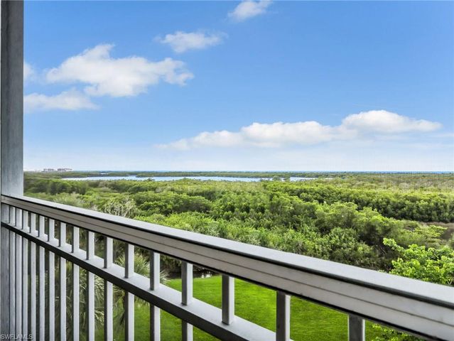 1001 Arbor Lake DR 406, Naples, FL 34110